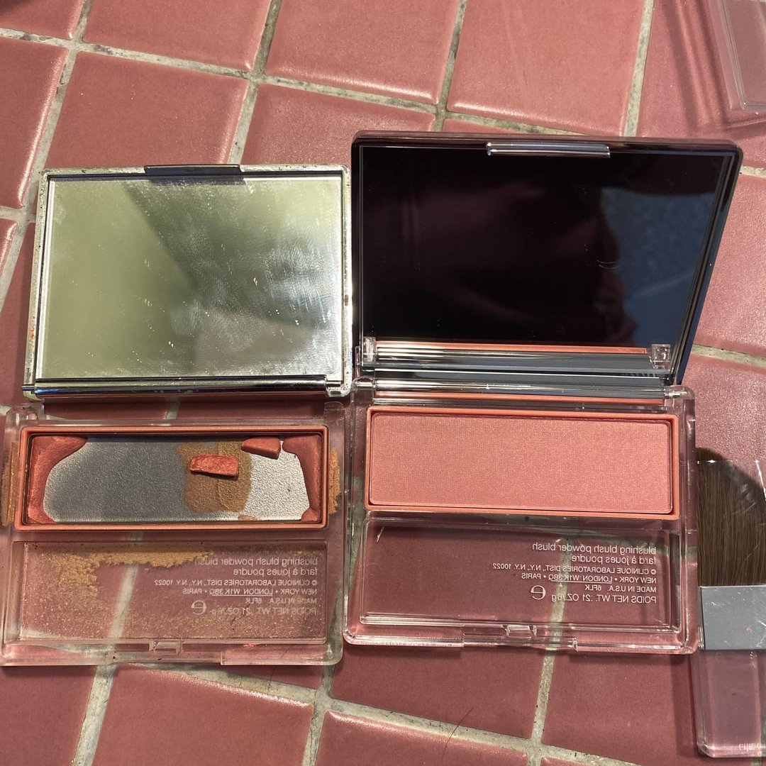 clinique-blushing-powder-blush-110
