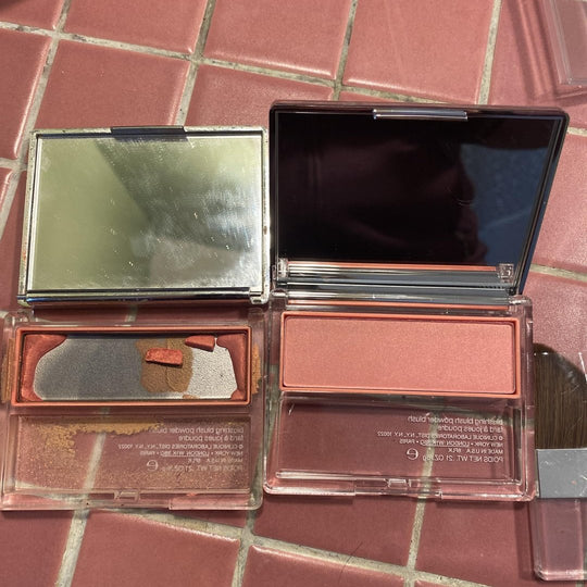 clinique-blushing-powder-blush-110