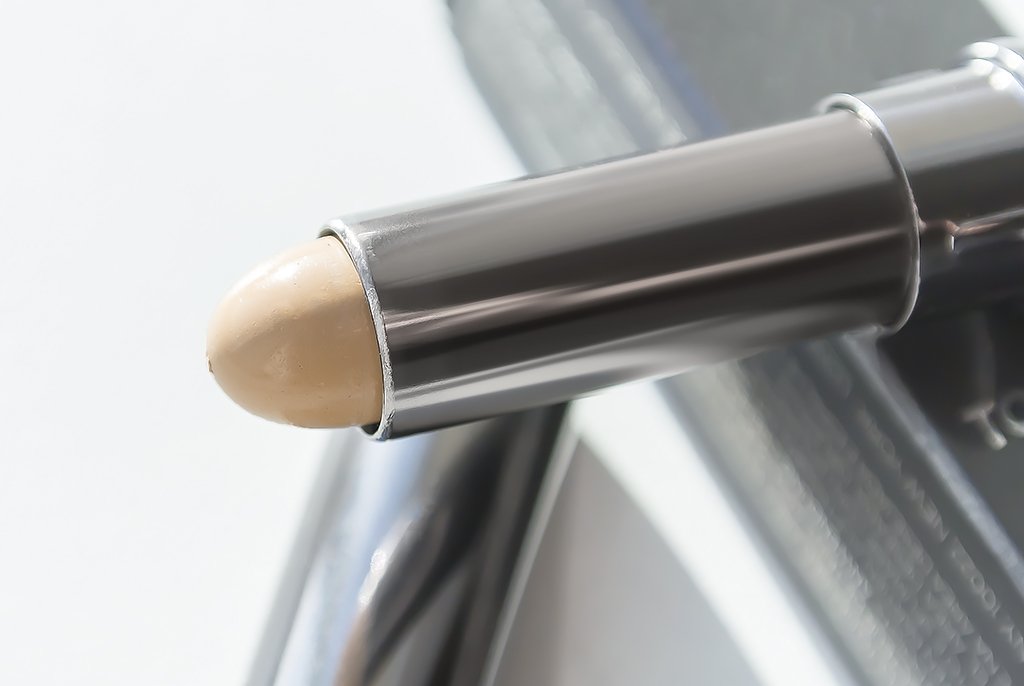 tom-ford-men-concealer-01-light