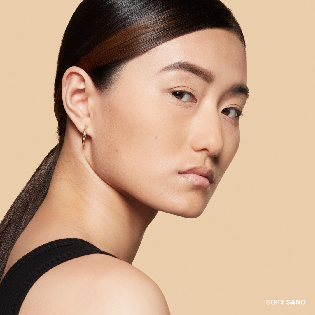 bobbi-b-sheer-fin-pres-powd-soft-sand-9g