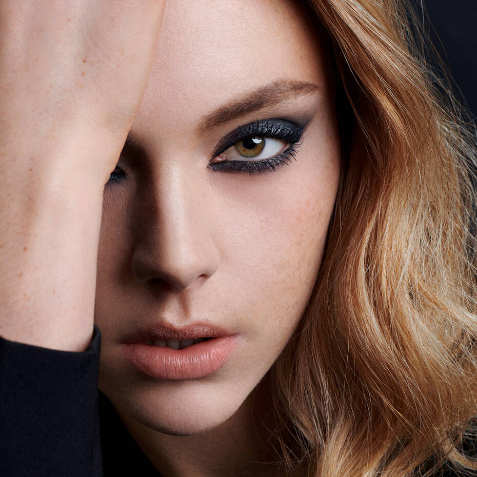 lancome-24-h-liqui-pencil-matita-occhi-in-gel-01-cafe-noir