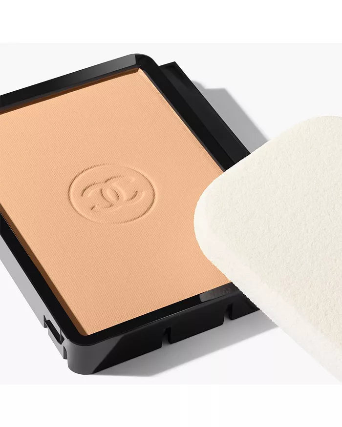 Chanel Ultra Le Teint Compact Ref B60