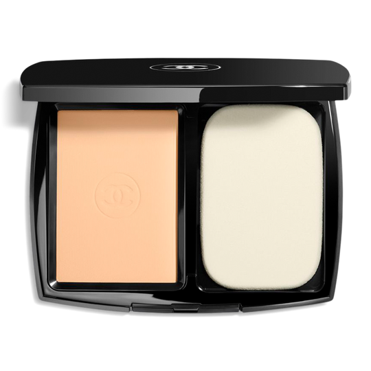 Chanel Ultra Le Teint Compact B30