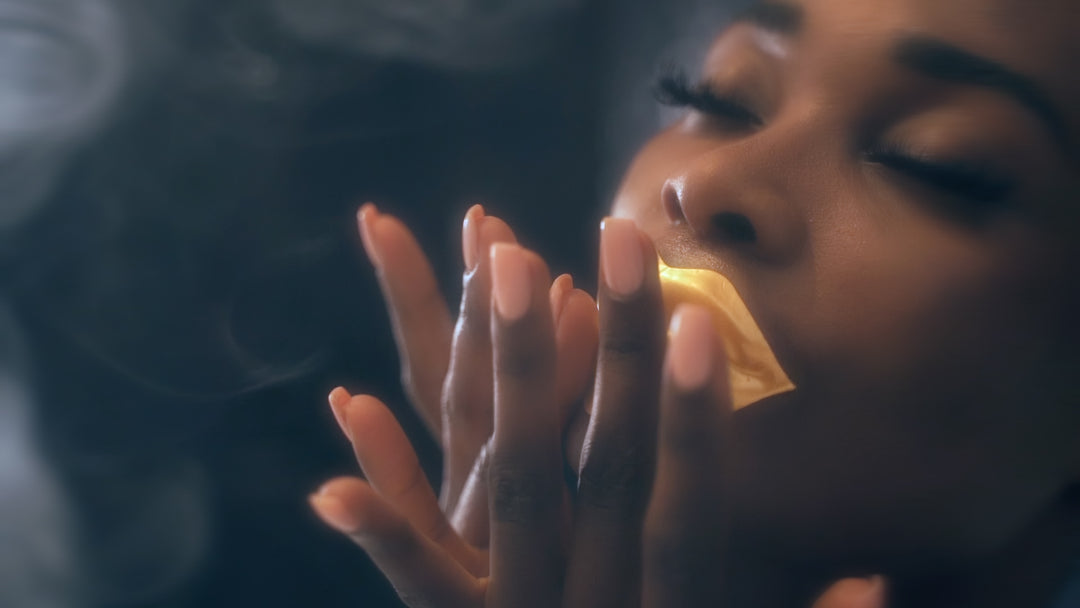 BS24 Amazing Hydrobomb Gold Lip Mask