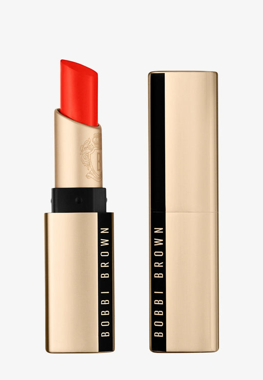 Bobbi Brown Luxe Matte Lipstick 825 Traffic Stopper