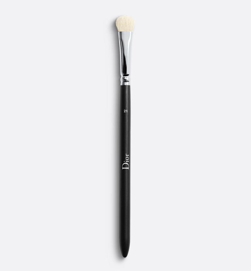 dior-backstage-eyeshadow-brush-21
