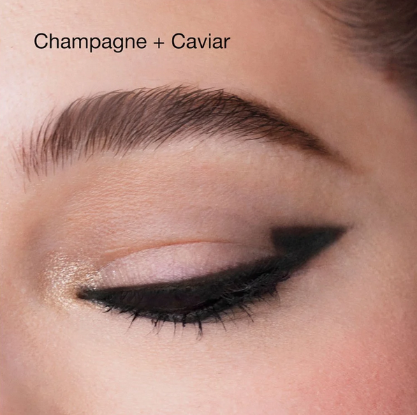 Clinique High Impact Shadow Play 01  Champagne + Caviar