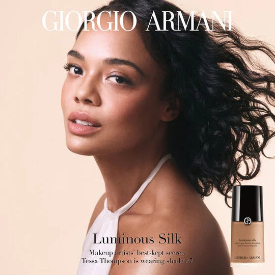 Armani Luminous Silk Foundation 09