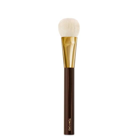 tom-ford-cream-foundation-brush-02