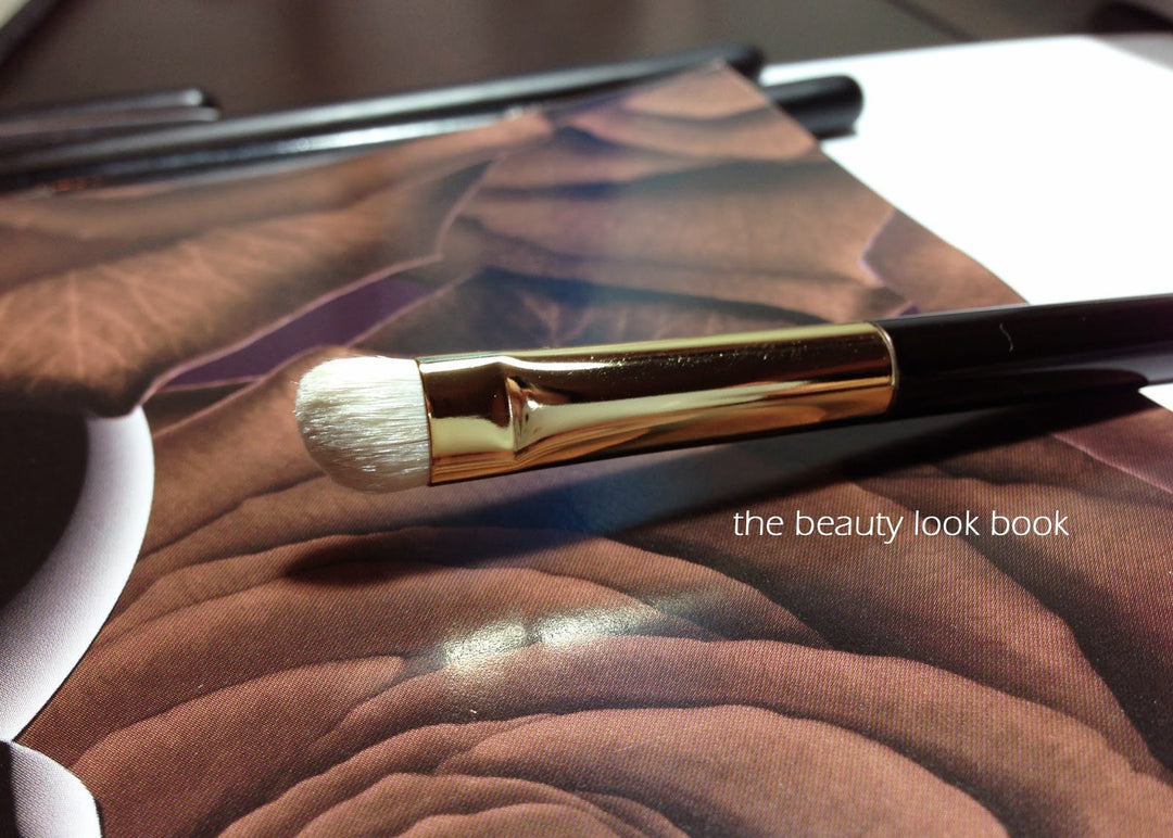 tom-ford-eye-shadow-cont-brush-12