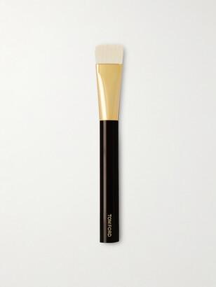 tom-ford-shade-and-illuminate-brush-04