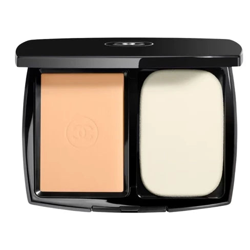 Chanel Ultra Le Teint Compact B50