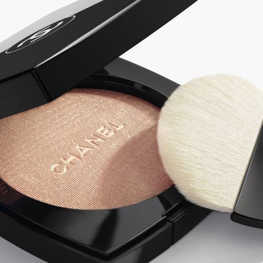 Chanel Poudre Lumiere Illuminatrice 20