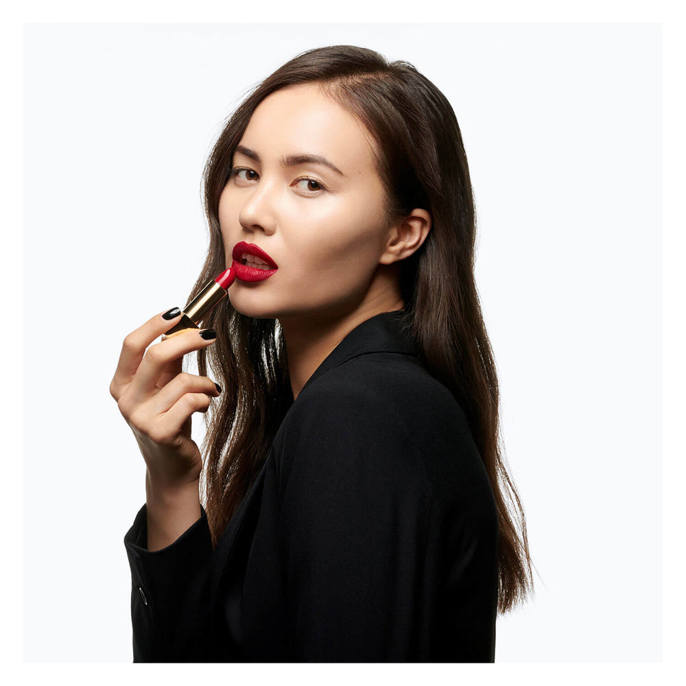 yves-saint-laurent-rouge-pur-couture-rossetto-satinato-rouge-paradoxe