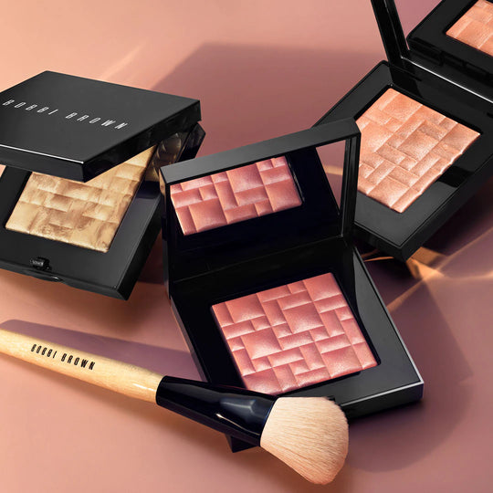 bobbi-brown-highlighting-powder-pink-glow