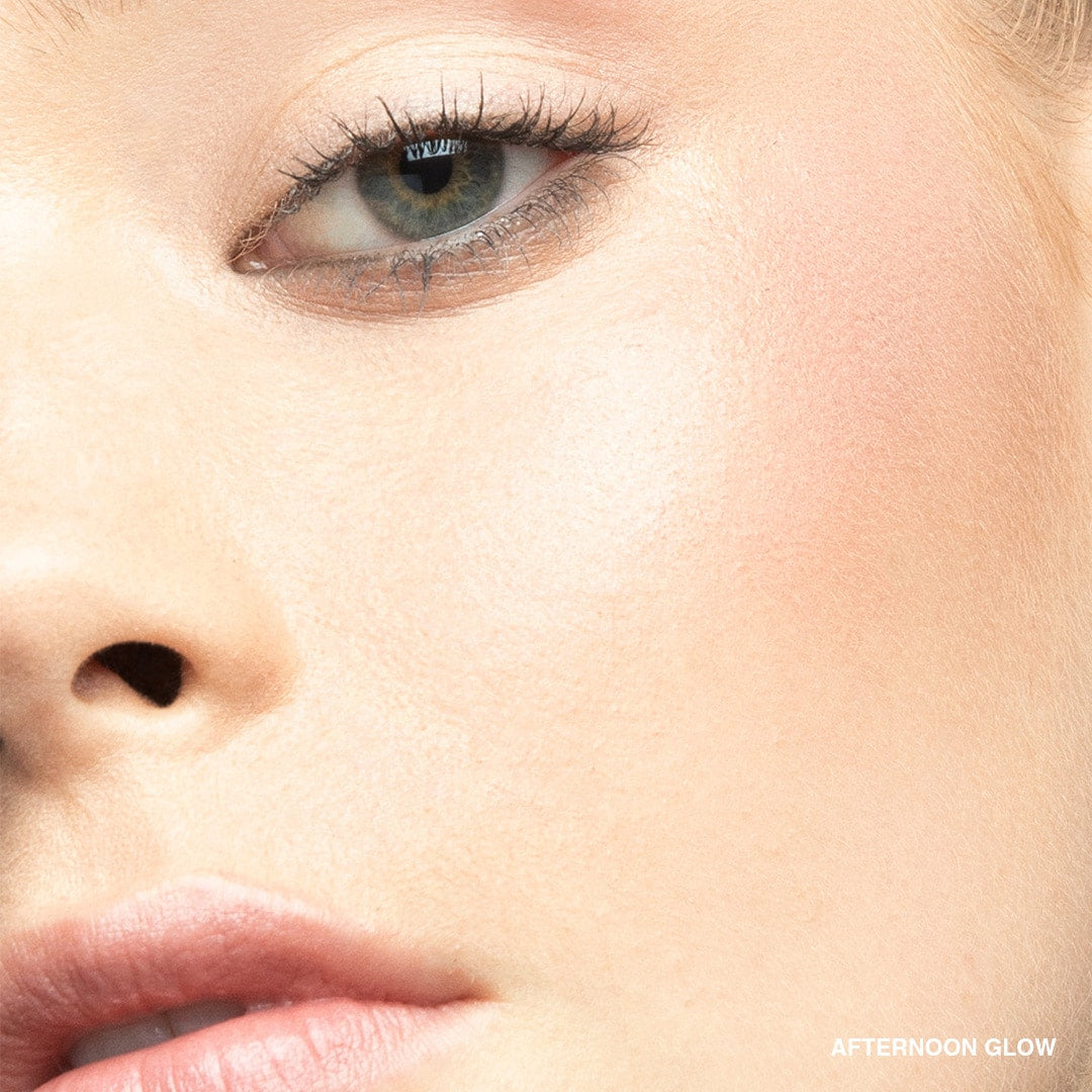Glow highlighting powder deals