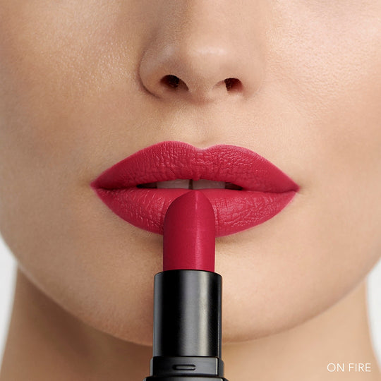 bobbi-brown-luxe-matte-lip-color-on-fire