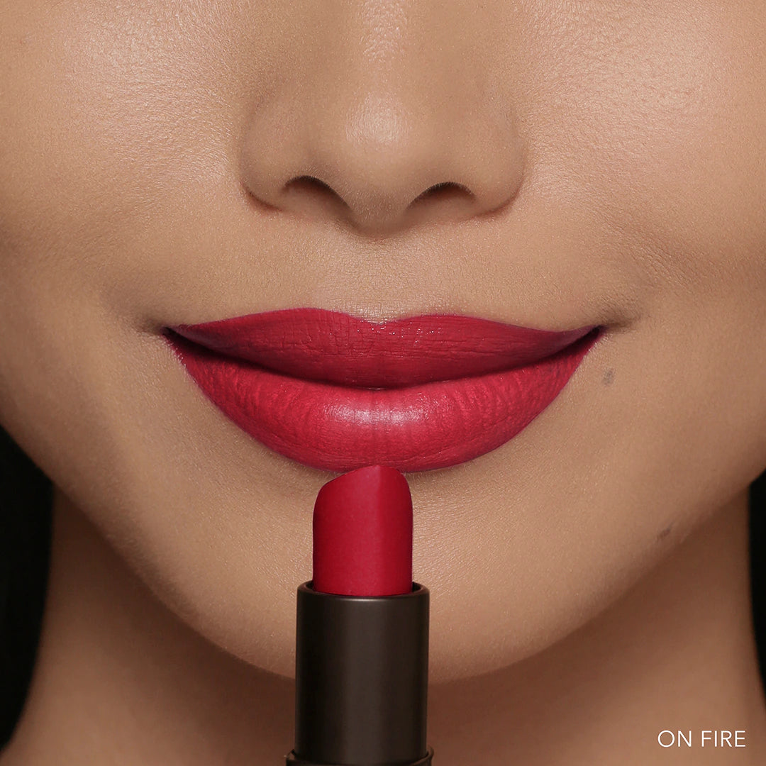 bobbi-brown-luxe-matte-lip-color-on-fire
