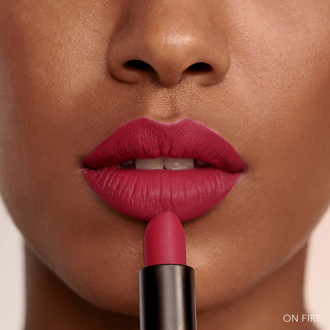 bobbi-brown-luxe-matte-lip-color-on-fire